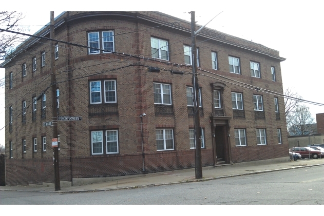 109 Montgomery St in Pawtucket, RI - Building Photo - Building Photo