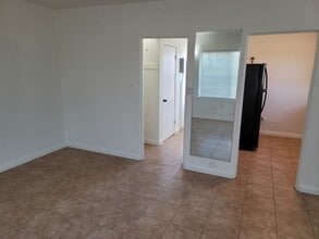 5521 Hastings St, Unit 5521 in East Los Angeles, CA - Building Photo - Building Photo