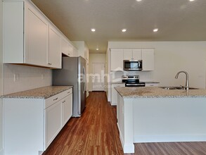 2317 Surry Way in Eagle Mountain, UT - Building Photo - Building Photo