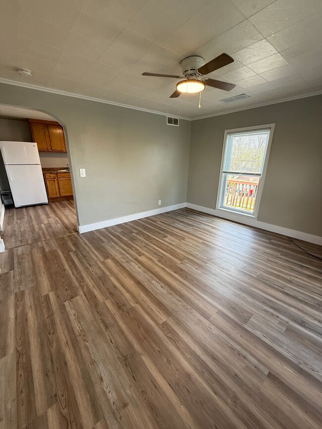 property at 603-603 1/2 Glendale Ave