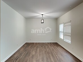 15725 Lakepoint Forest Dr in Charlotte, NC - Building Photo - Building Photo