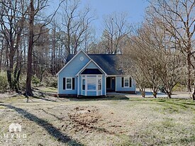 720 Bermuda Ave in Gastonia, NC - Building Photo