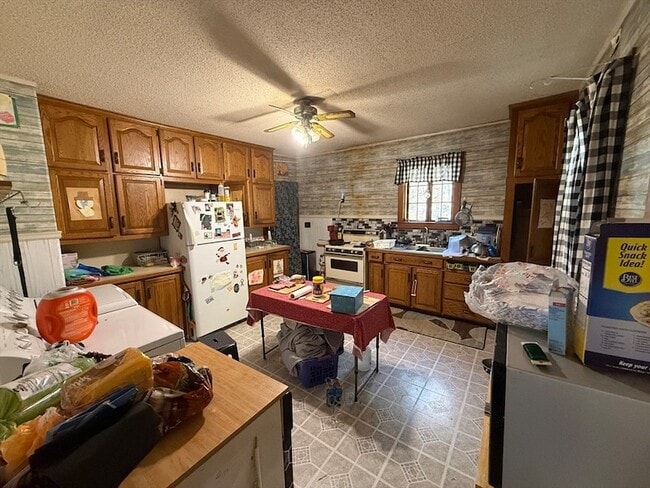 931 Worcester Rd in Barre, MA - Building Photo - Building Photo