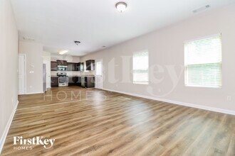 659 Independence Ave in Pendergrass, GA - Foto de edificio - Building Photo