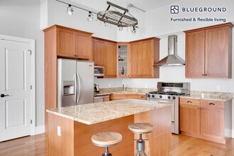 100 Paterson Plank Rd-Unit -FL2-ID761 in Jersey City, NJ - Building Photo - Building Photo