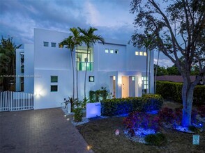 5432 NE 21st Terrace in Fort Lauderdale, FL - Building Photo - Building Photo