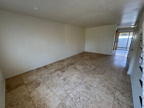 311 S Mollison Ave in El Cajon, CA - Building Photo - Building Photo