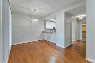 2960 Champion Way in Tustin, CA - Building Photo - Building Photo
