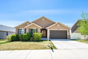 2304 S Alaska Ave in Provo, UT - Building Photo