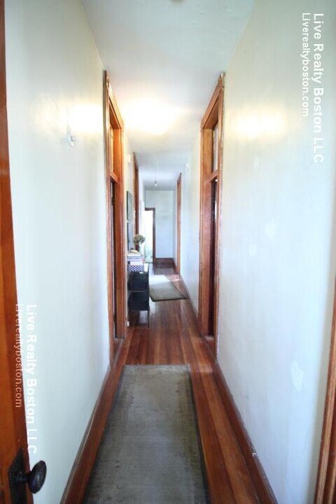 35 Waverly St, Unit 2 in Boston, MA - Building Photo