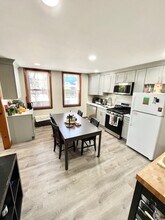 28 Higgins St, Unit 1 in Boston, MA - Building Photo - Building Photo