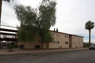 Parkview Manor in Tucson, AZ - Foto de edificio - Building Photo