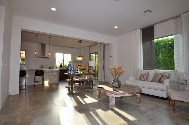 1462 E Goldcrest St in Gilbert, AZ - Building Photo - Building Photo