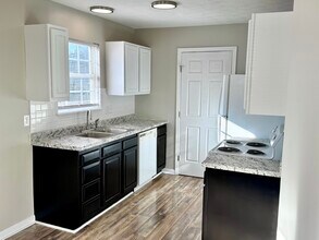 111 Stratford Ct in Georgetown, KY - Building Photo - Building Photo