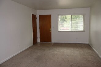 3210 E Locust St in Fort Collins, CO - Building Photo - Building Photo