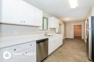 3355 Luxembourg Cir in Decatur, GA - Building Photo - Building Photo