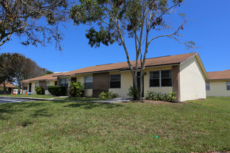 Cypress Manor Apartments in Jupiter, FL - Building Photo - Building Photo