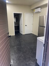 15502 Chase St in Los Angeles, CA - Building Photo - Building Photo