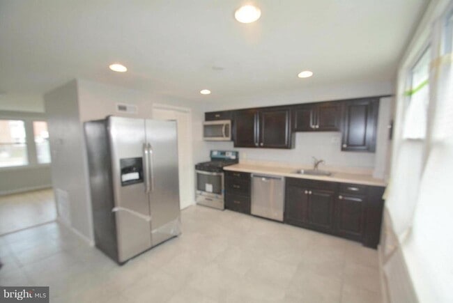 7915 Eastdale Rd in Baltimore, MD - Building Photo - Building Photo