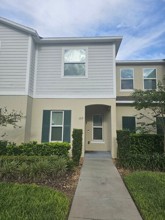 157 Primrose Dr in Davenport, FL - Building Photo