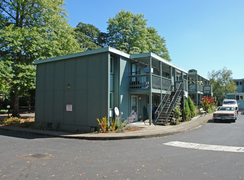 Wallerwood Apartments in Salem, OR - Building Photo