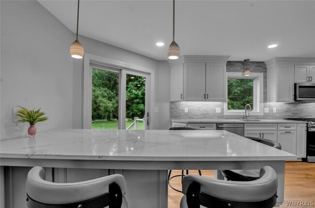 5940 Thompson Rd in Clarence Center, NY - Building Photo - Building Photo