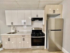 159 Hutton St in Jersey City, NJ - Building Photo - Building Photo