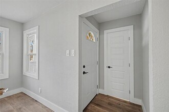 4220 Ramey Ave in Fort Worth, TX - Building Photo - Building Photo