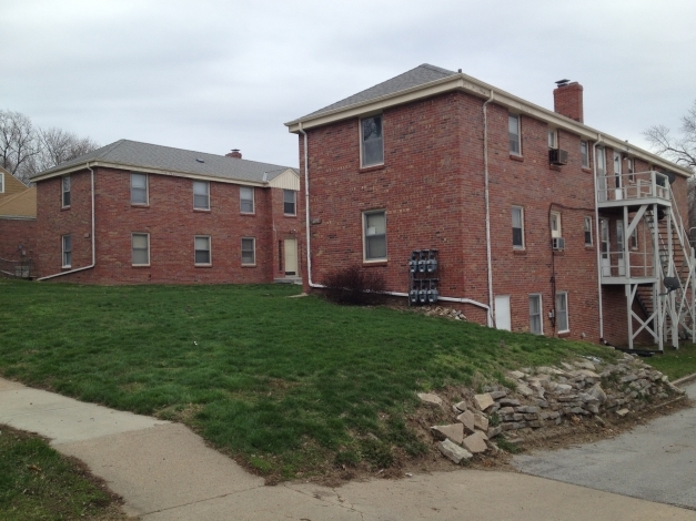 Acorn Apartments in Omaha, NE - Building Photo