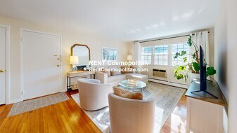 27 Arlington Rd, Unit 5 in Woburn, MA - Building Photo