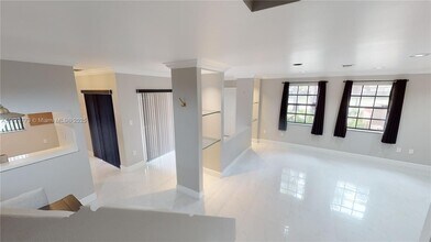 11212 SW 132nd Ct W in Miami, FL - Building Photo - Building Photo