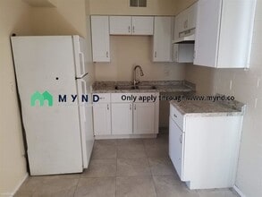 2245 N 29th Pl-Unit -Apt 3 in Phoenix, AZ - Foto de edificio - Building Photo