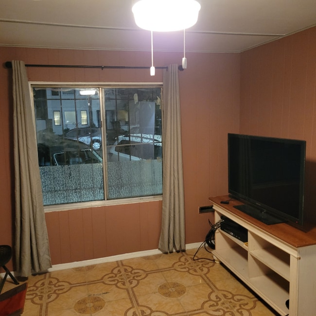 456 Cedar Ave in Long Beach, CA - Building Photo - Building Photo