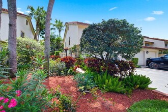 7798 La Mirada Dr in Boca Raton, FL - Foto de edificio - Building Photo
