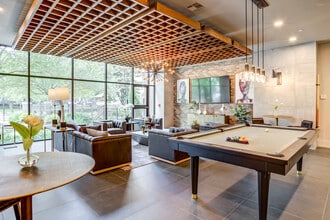Hermann Park Lofts in Houston, TX - Building Photo - Building Photo
