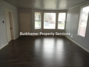 119 W 5th St in Aberdeen, WA - Building Photo - Building Photo