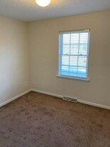 16 Lawton Cir in Lynchburg, VA - Building Photo