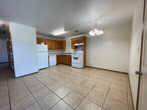 426 E Asher Ct in Rogers, AR - Building Photo - Building Photo