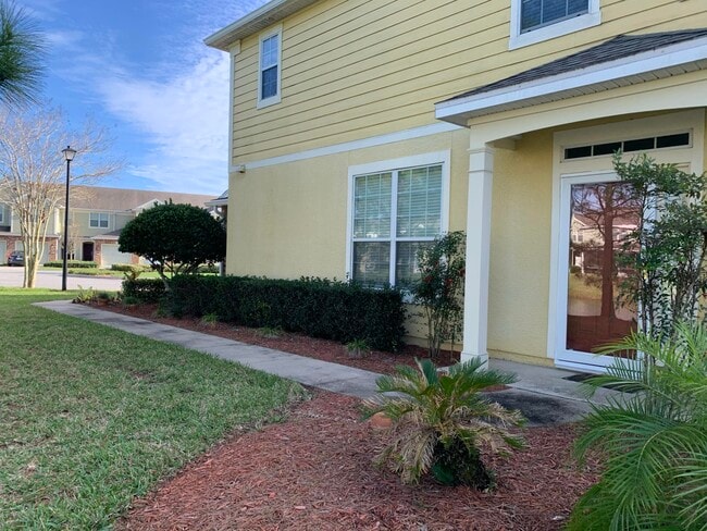 6852 Woody Vine Dr in Jacksonville, FL - Building Photo - Building Photo