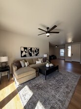 31343 Tulette Ln in Winchester, CA - Building Photo - Building Photo