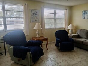 8401 N Atlantic Ave, Unit Unit E6 in Cape Canaveral, FL - Foto de edificio - Building Photo