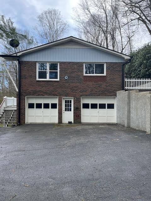 190 Long John Dr in Hendersonville, NC - Building Photo - Building Photo