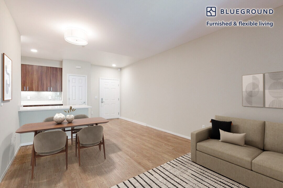 121 Roble Rd in Walnut Creek, CA - Building Photo