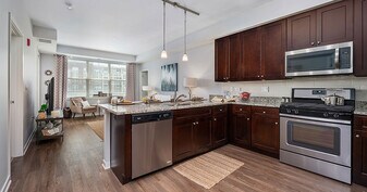 The Residences of Orland Park Crossing in Orland Park, IL - Building Photo