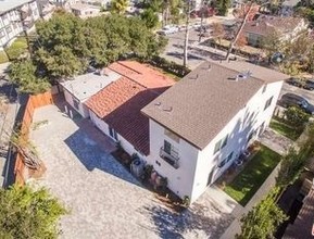 The Oak Terrace in Sherman Oaks, CA - Building Photo - Building Photo