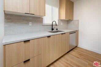610 S Orlando Ave in Los Angeles, CA - Building Photo - Building Photo