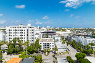 Bay Point East in Miami Beach, FL - Building Photo - Building Photo