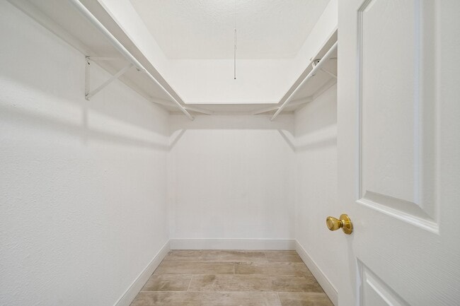 9602 Lawngate Dr in Houston, TX - Building Photo - Building Photo