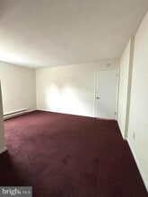 117 N Black Horse Pike in Gloucester Township, NJ - Building Photo - Building Photo