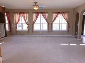 117 N Coolidge Way in Aurora, CO - Building Photo - Building Photo